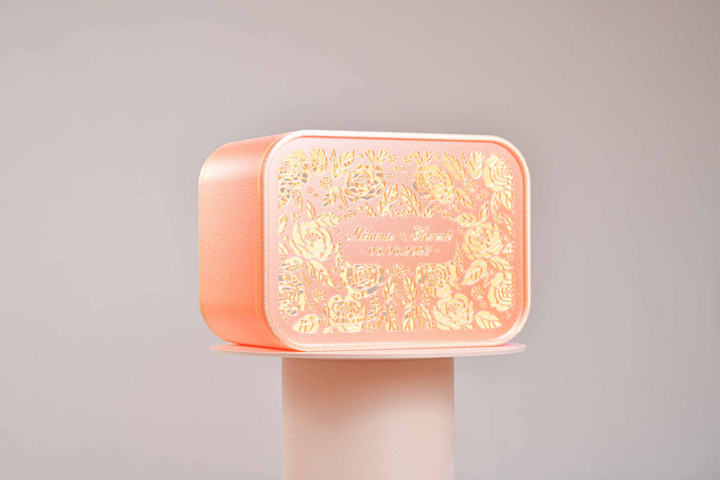 Urne rectangulaire personnalisée - Roses (lumière en option)