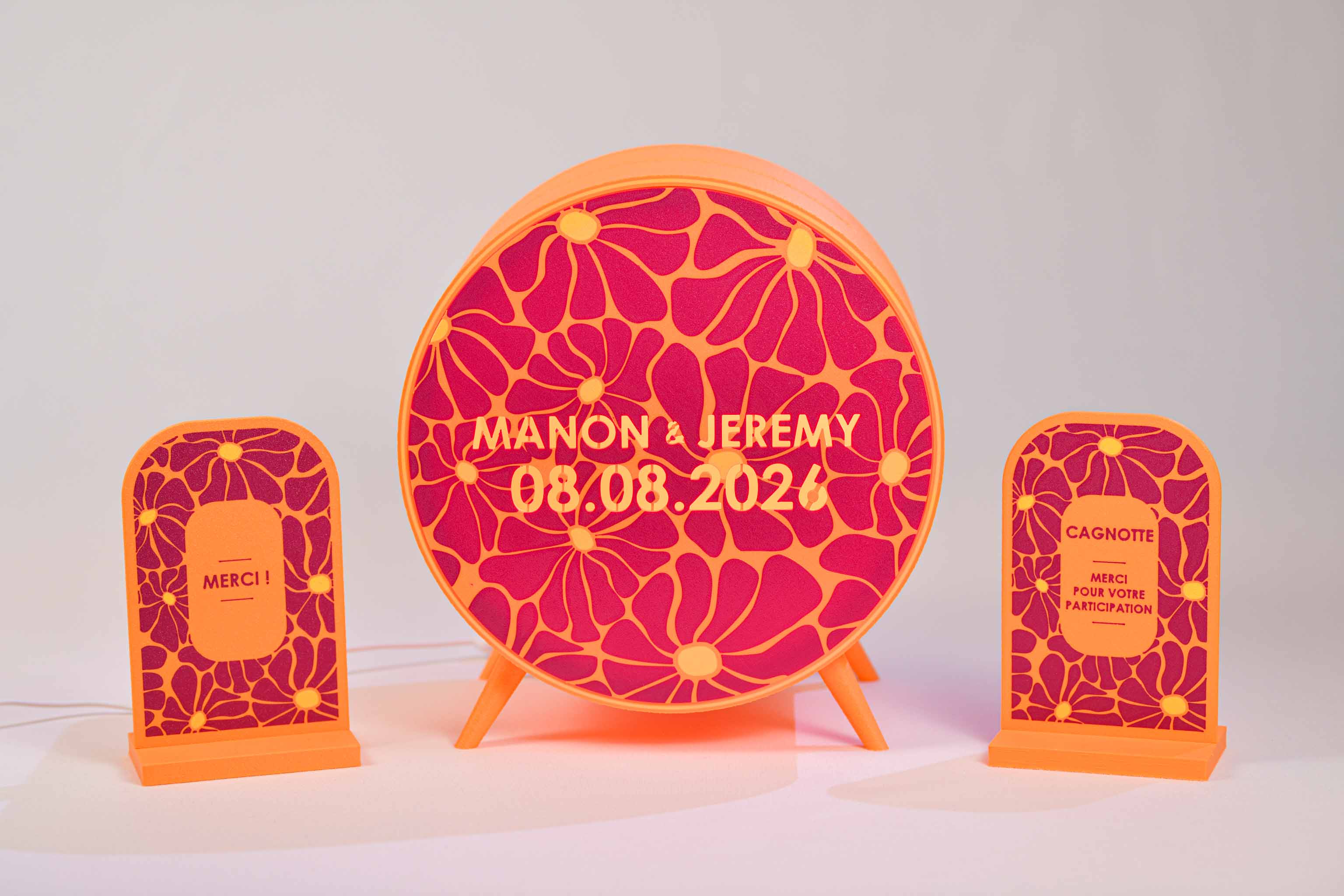 Urne ronde personnalisée - Fleurs (sur pieds) (avec lumière)