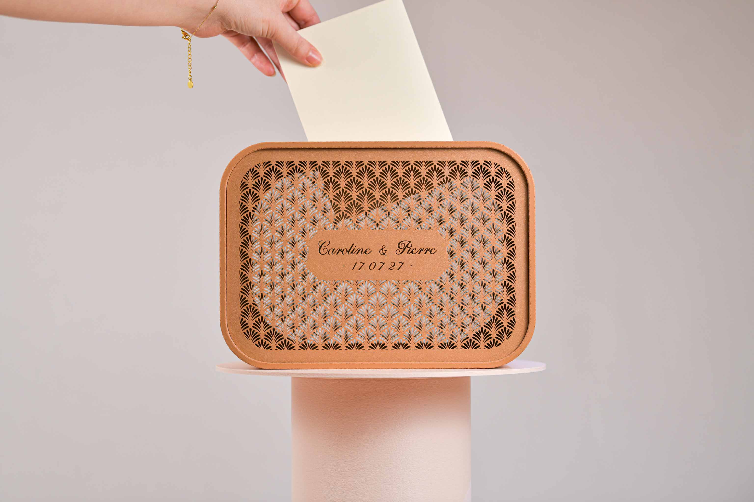 Urne rectangulaire personnalisée - Palmettes (lumière en option)