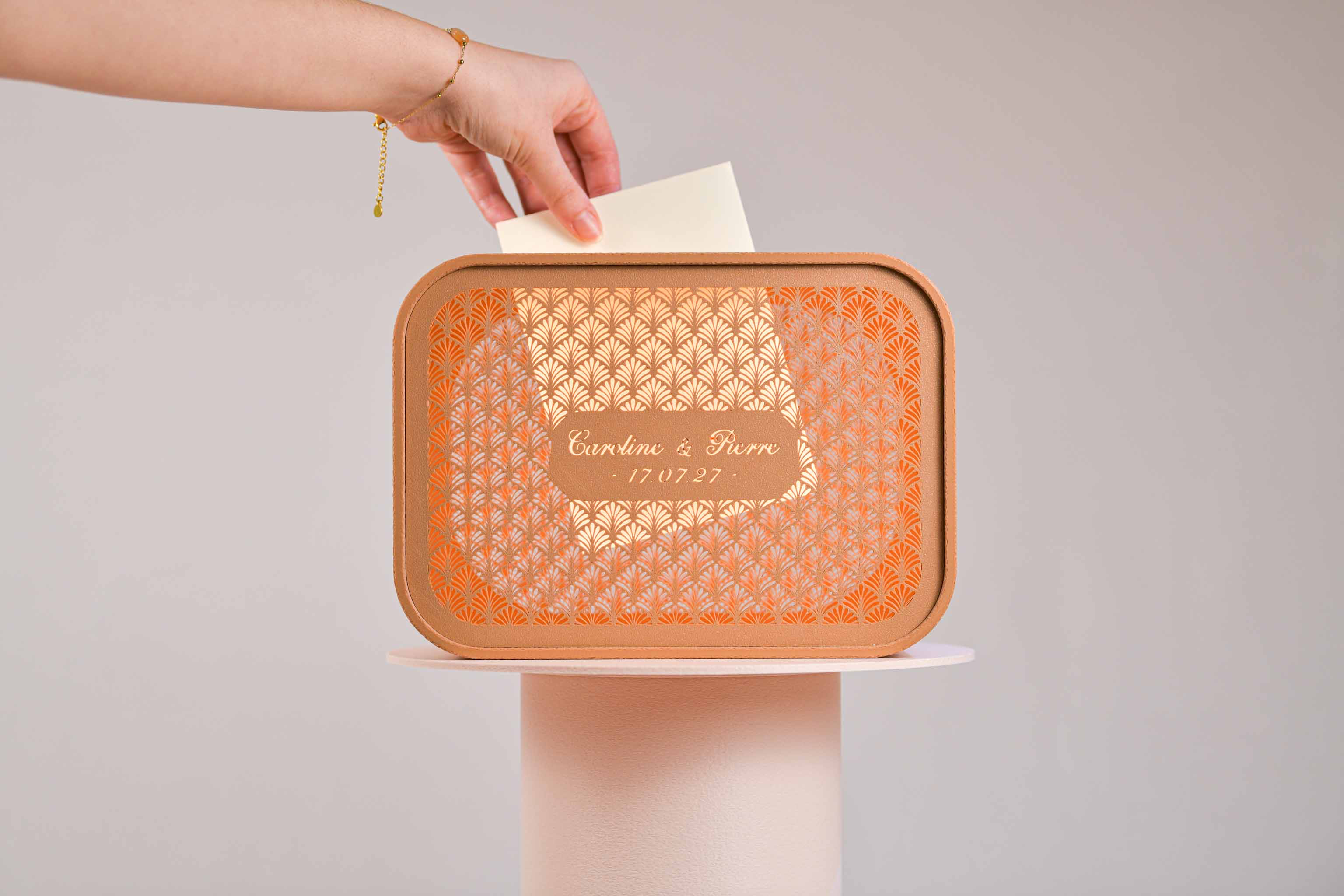 Urne rectangulaire personnalisée - Palmettes (avec lumière)