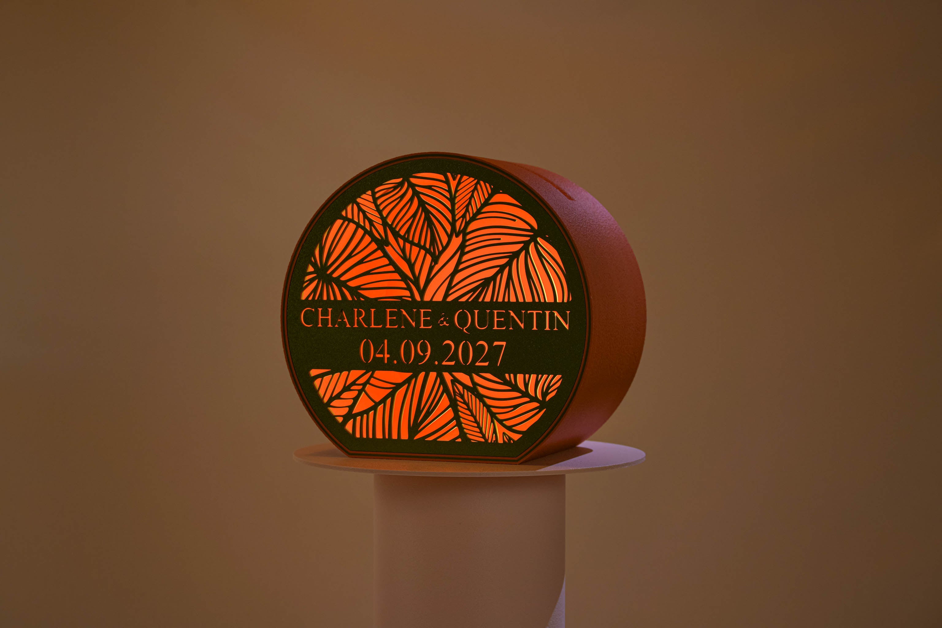 Urne arrondie personnalisée - Feuillage (avec lumière)